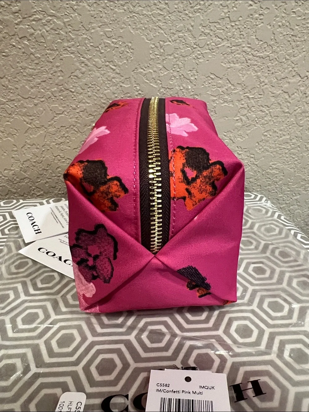COACH C5582 IMQUK HLFTN FLR Pink Floral Satin Cosmetic Case with Gold-Tone Zip